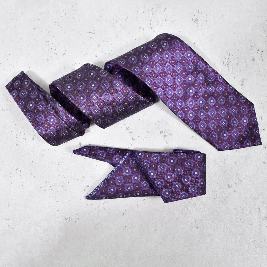 Amelia's Designer Violet Tie With Pocket Square For Men